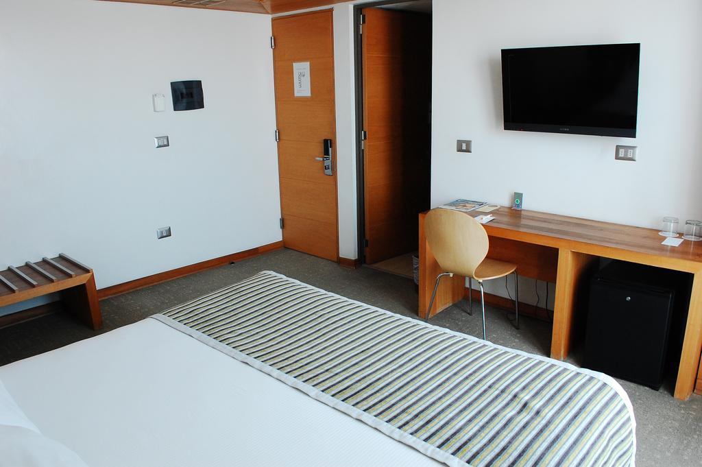 Hotel Alto Del Sol Costanera Antofagasta Chambre photo